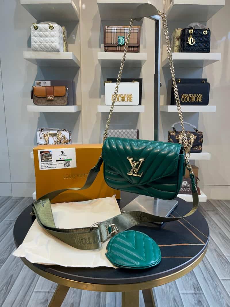 LOUIS_VUITTON_Wave_pochette_Bag_(Green)_with_Box_816 Secondary image