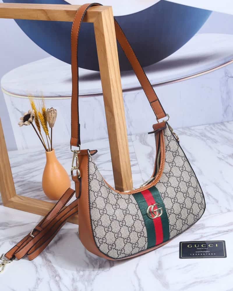 GUCCI_Half_Moon_Shoulder_Sling_Bag_829 Main image