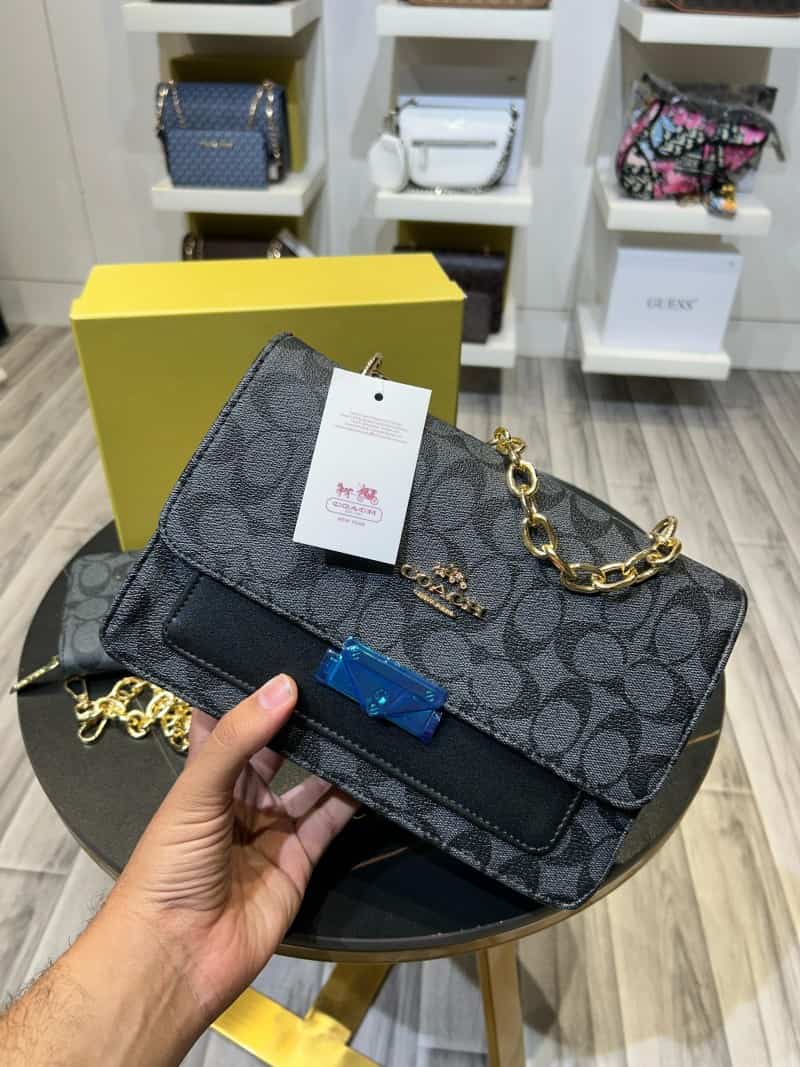 Coach_klare_Sling_Bag_with_Wallet_&_Box_902 Secondary image
