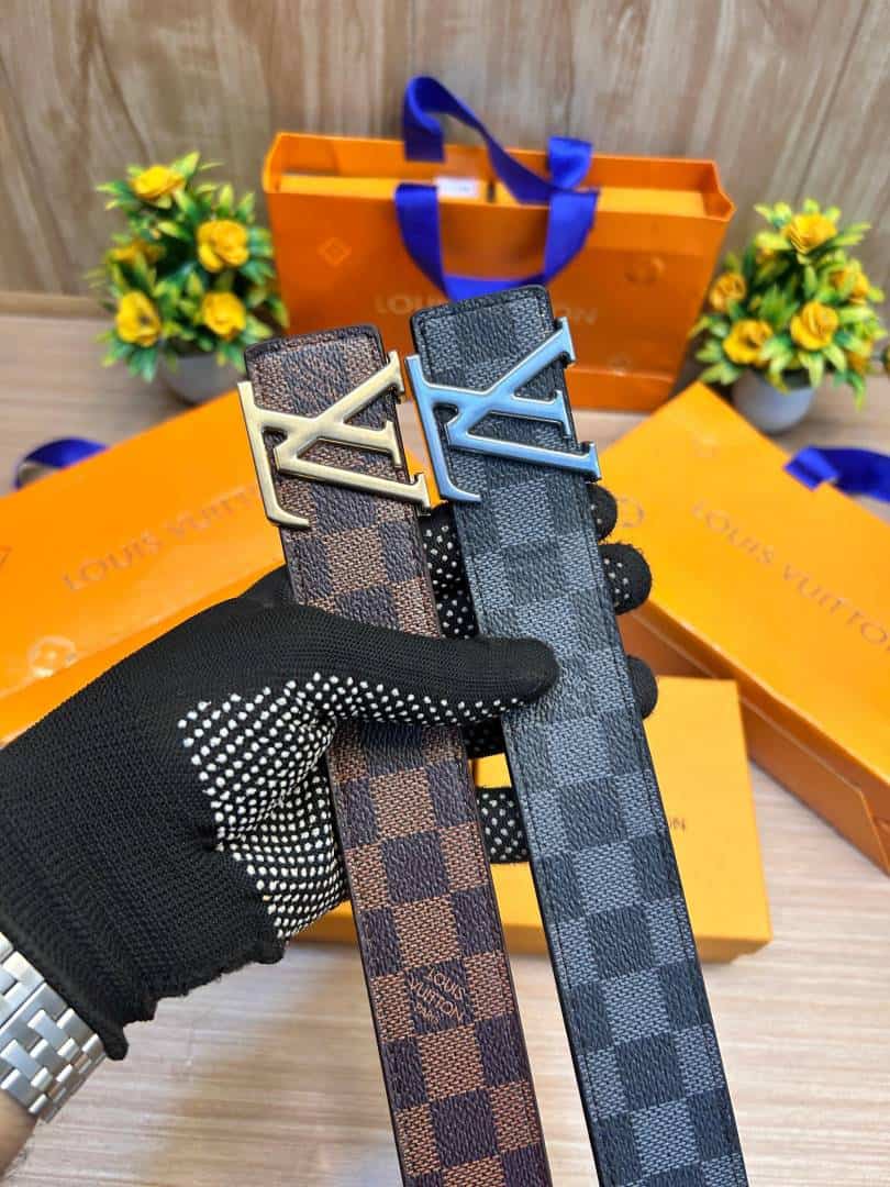 LOUIS_VUITTON_2PCS_BELT_21 & 22 Secondary image