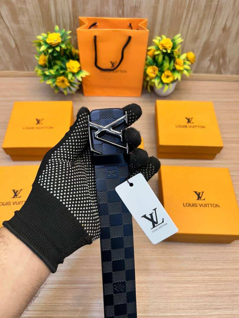 LOUIS_VUITTON_BELT_LV 401 Secondary image