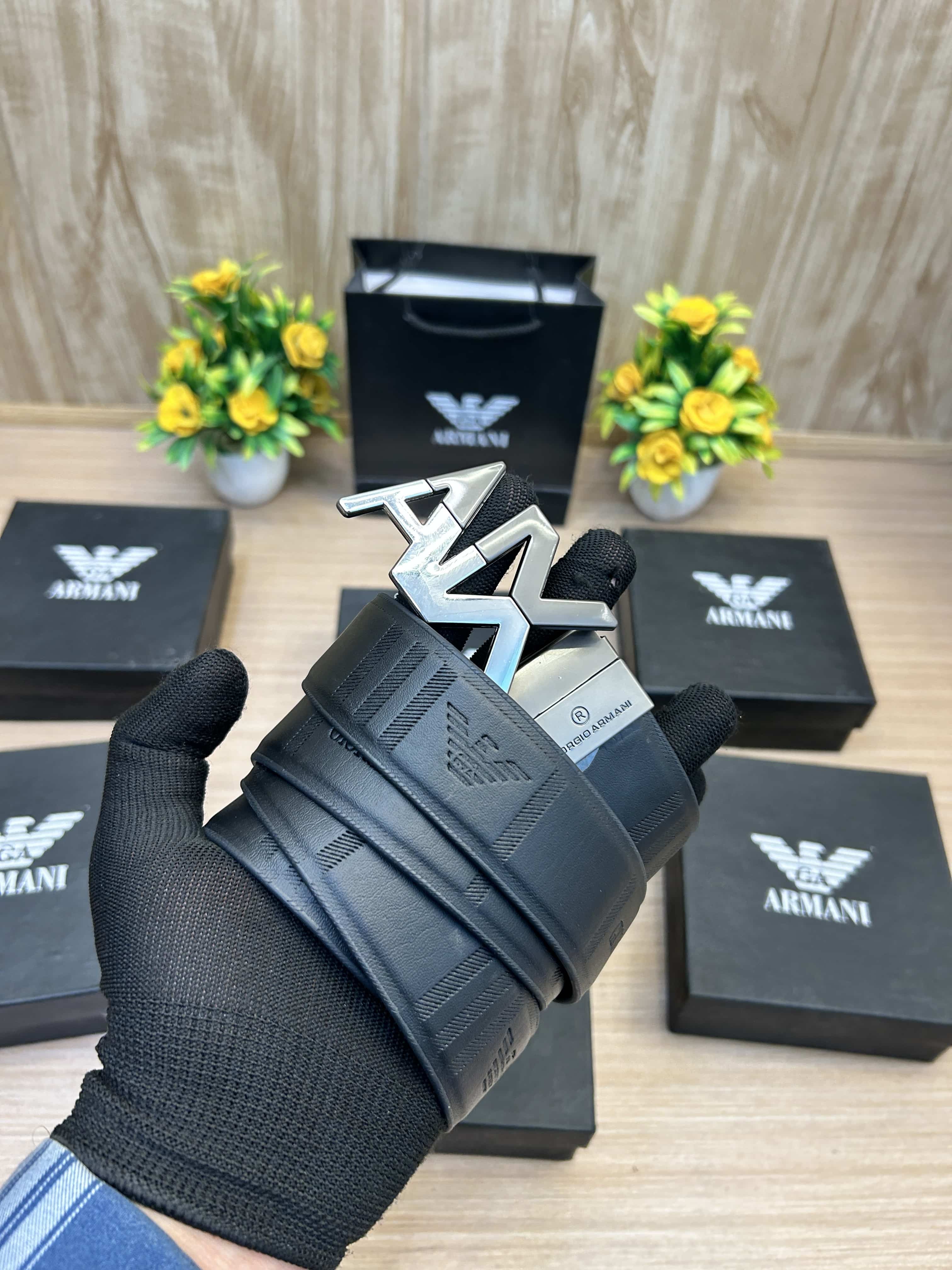 ARMANI_Belt_with_Box_Carry_Bag_A155 Main image