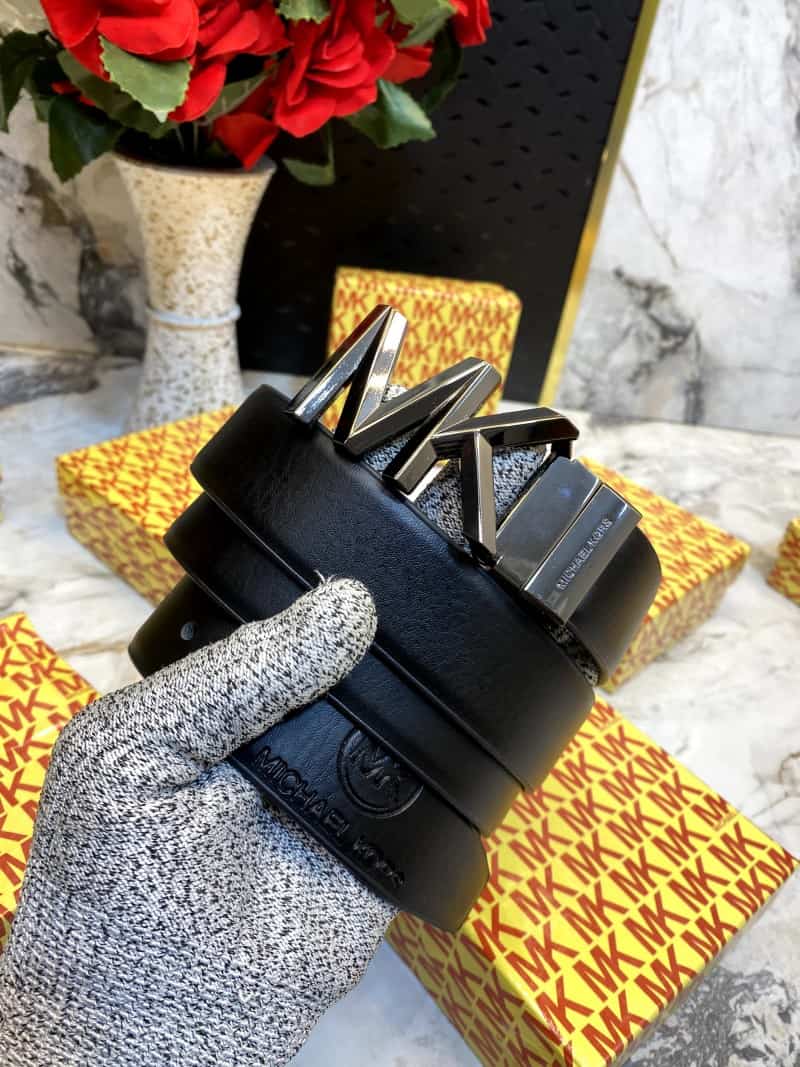 Michael_kors_Belt MK 9 Secondary image