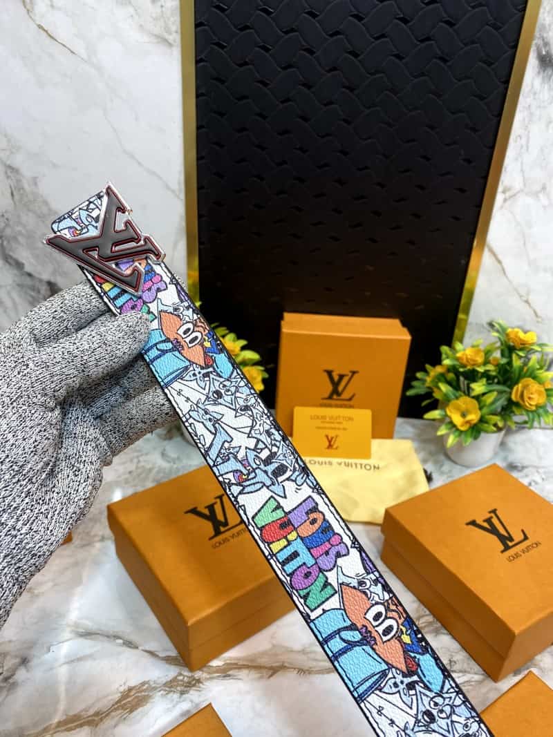 LOUIS_ VUITTONN BELT LV 260