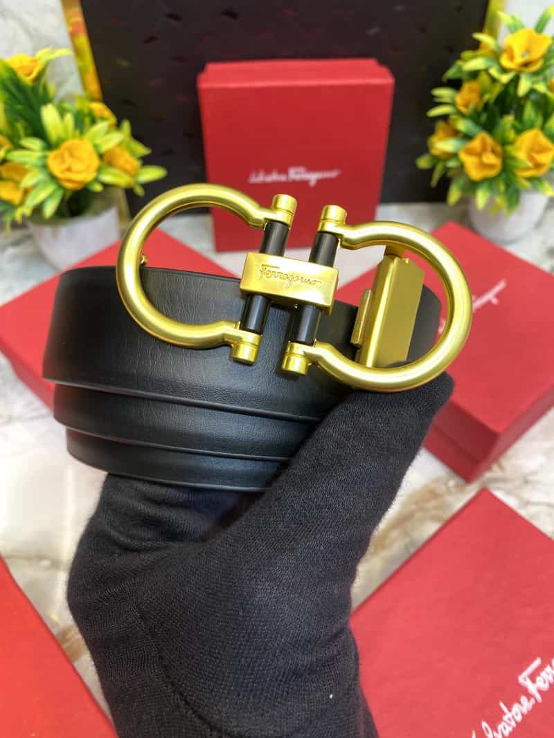 SALVATORE FERRAGAMO F137 Main image