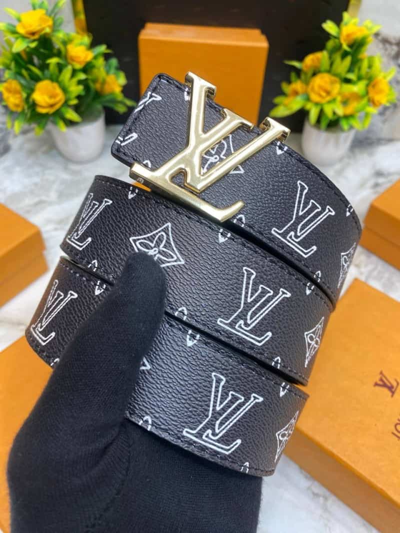 LOUI_S VUITTONN BELT LV 160 Secondary image