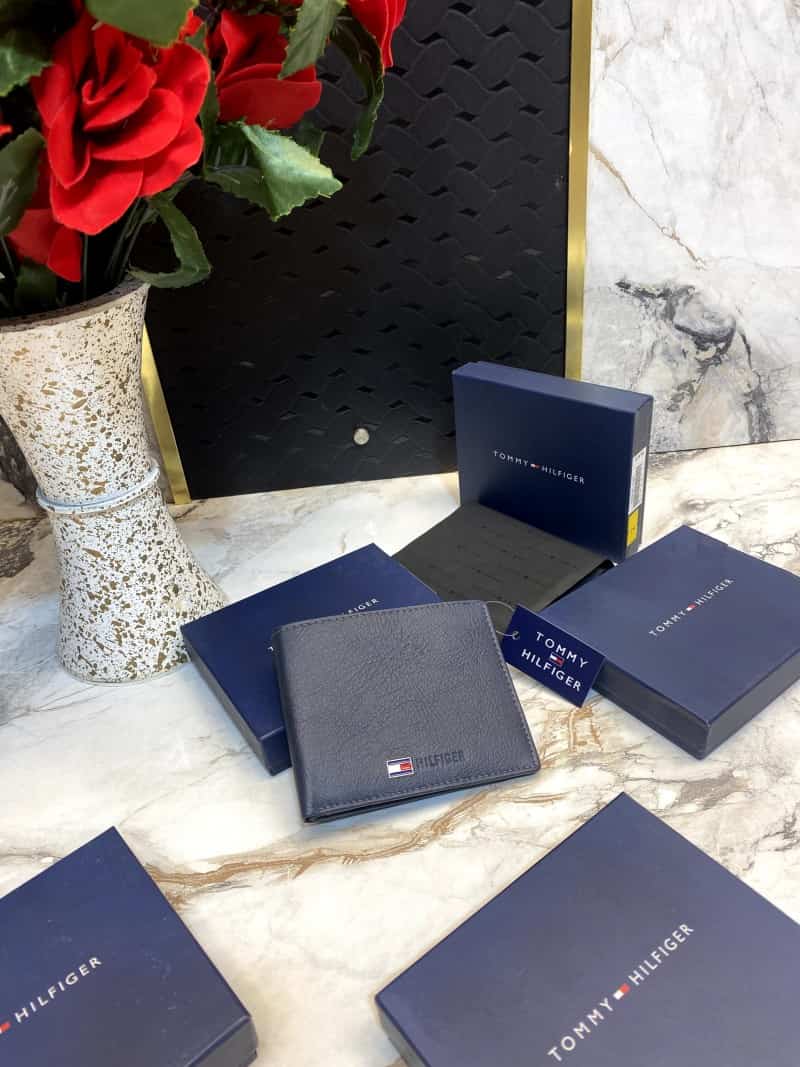 Tommy_Hilfiger_wallet_V496 Secondary image