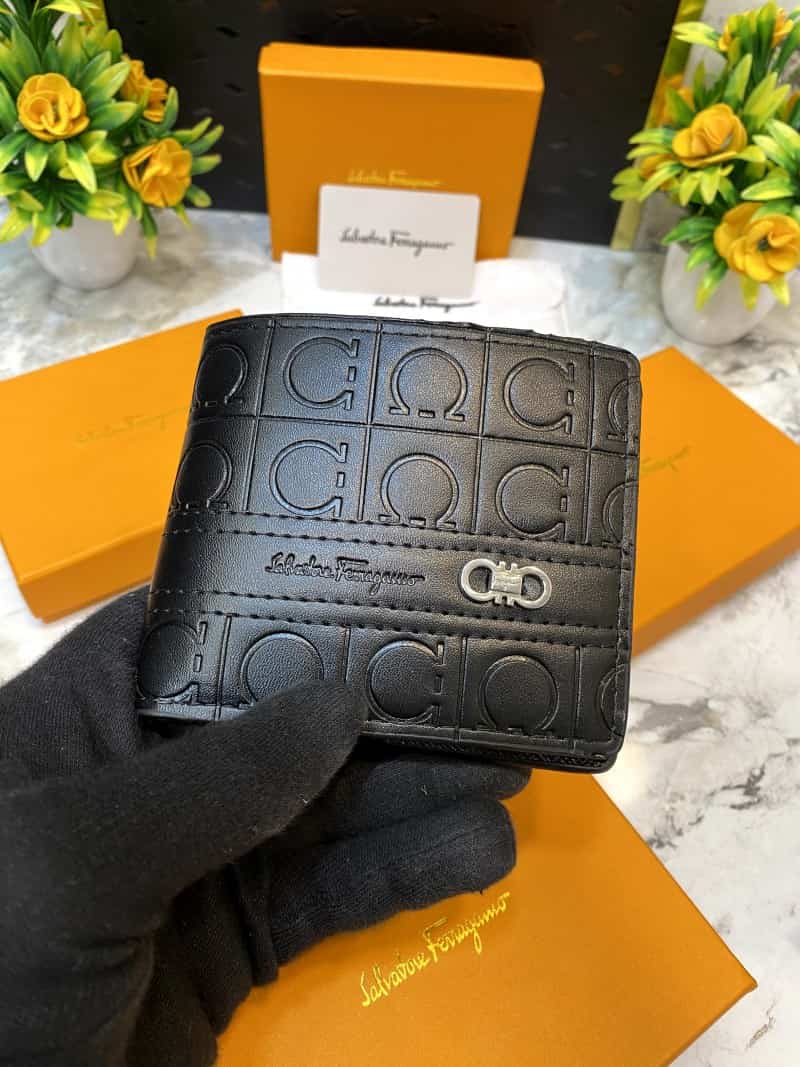 Salvatore_Ferragamo_WALLET_V479 Secondary image