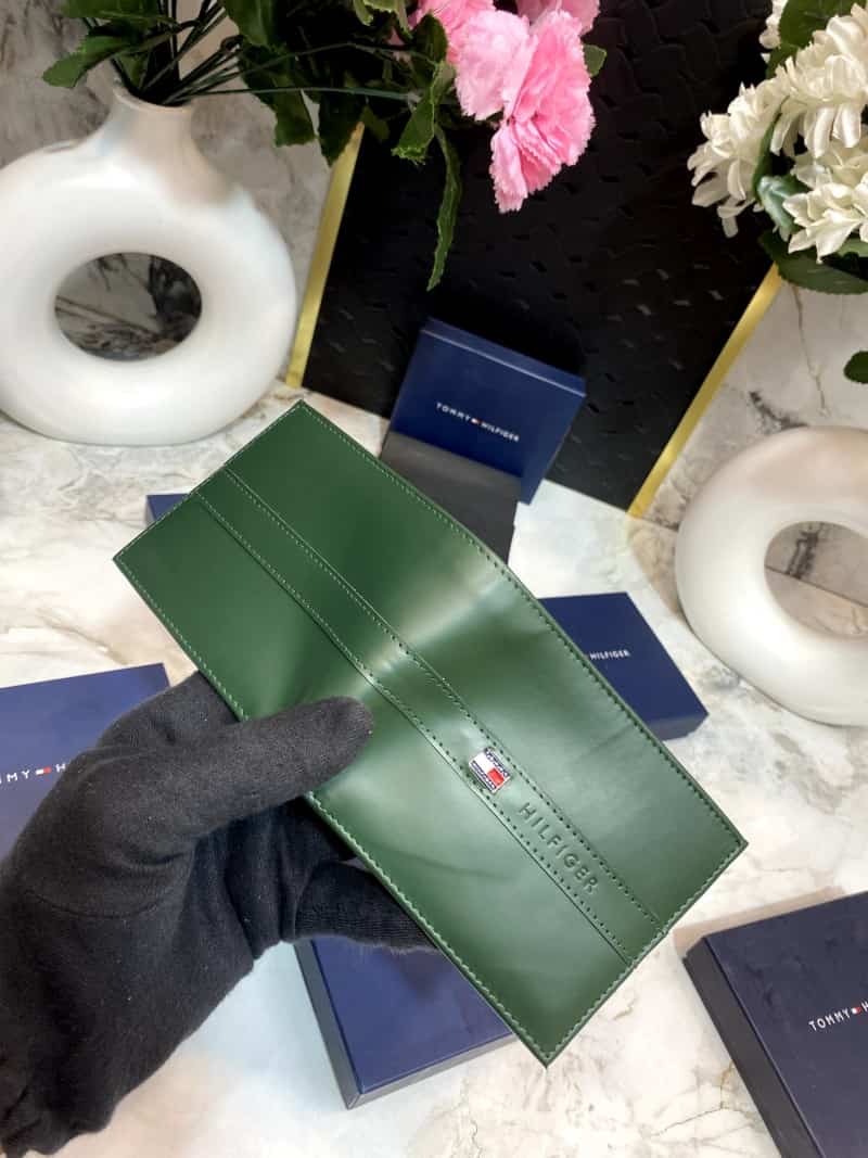 Tomm_y Hilfiger wallet V466 Main image