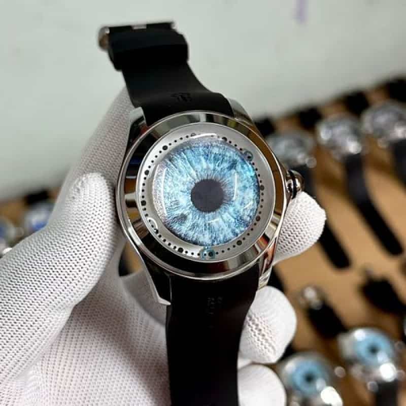 CORUM BIG BUBBLE 52