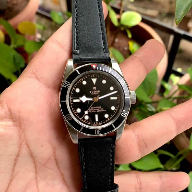 TUDOR BLACK BAY AUTOMATIC LEATHER S Secondary image