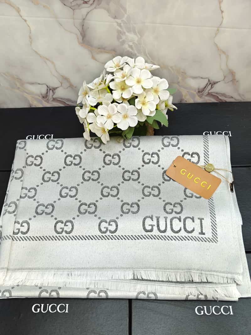 GUCC I PREMIUM QUALITY IMP STOLE SC Secondary image
