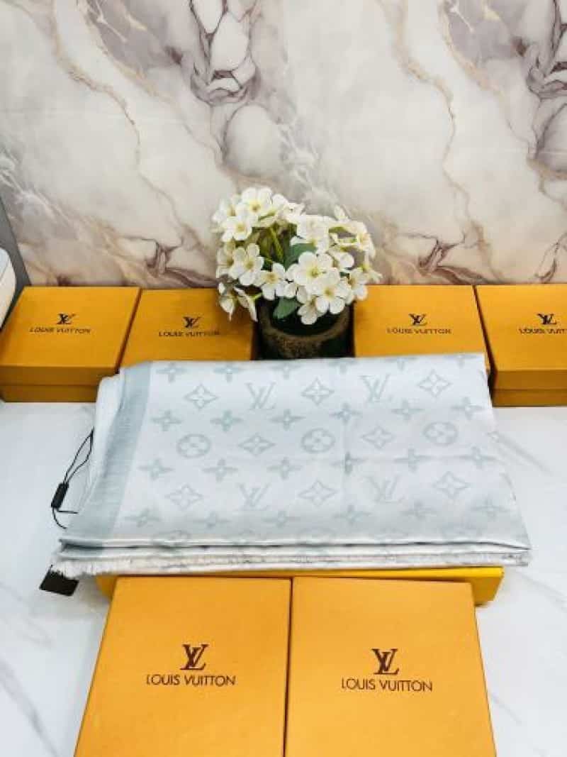 LV louIs VUiTt0n PREMIUM QUALITY IM Main image