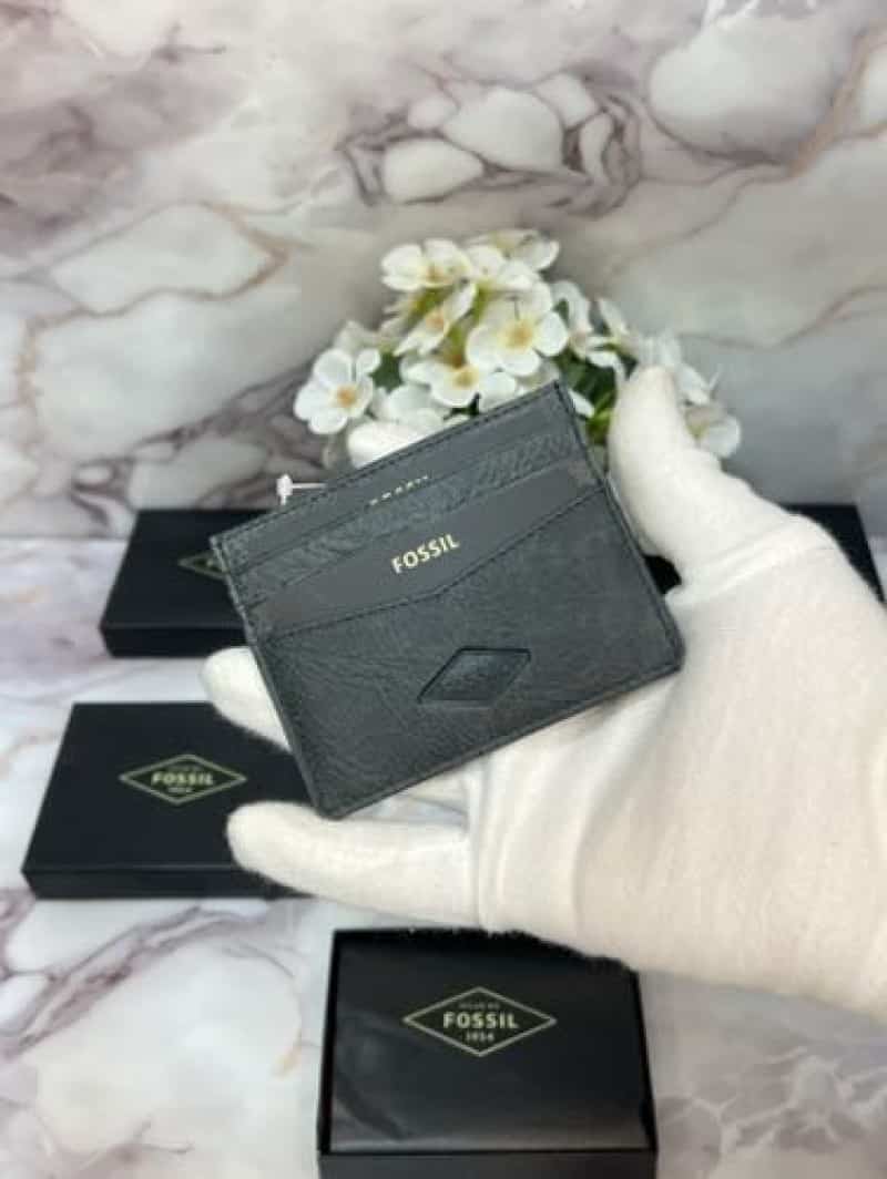 FOSSIL PREMIUM QUALITY IMP CARD HOL F-101
