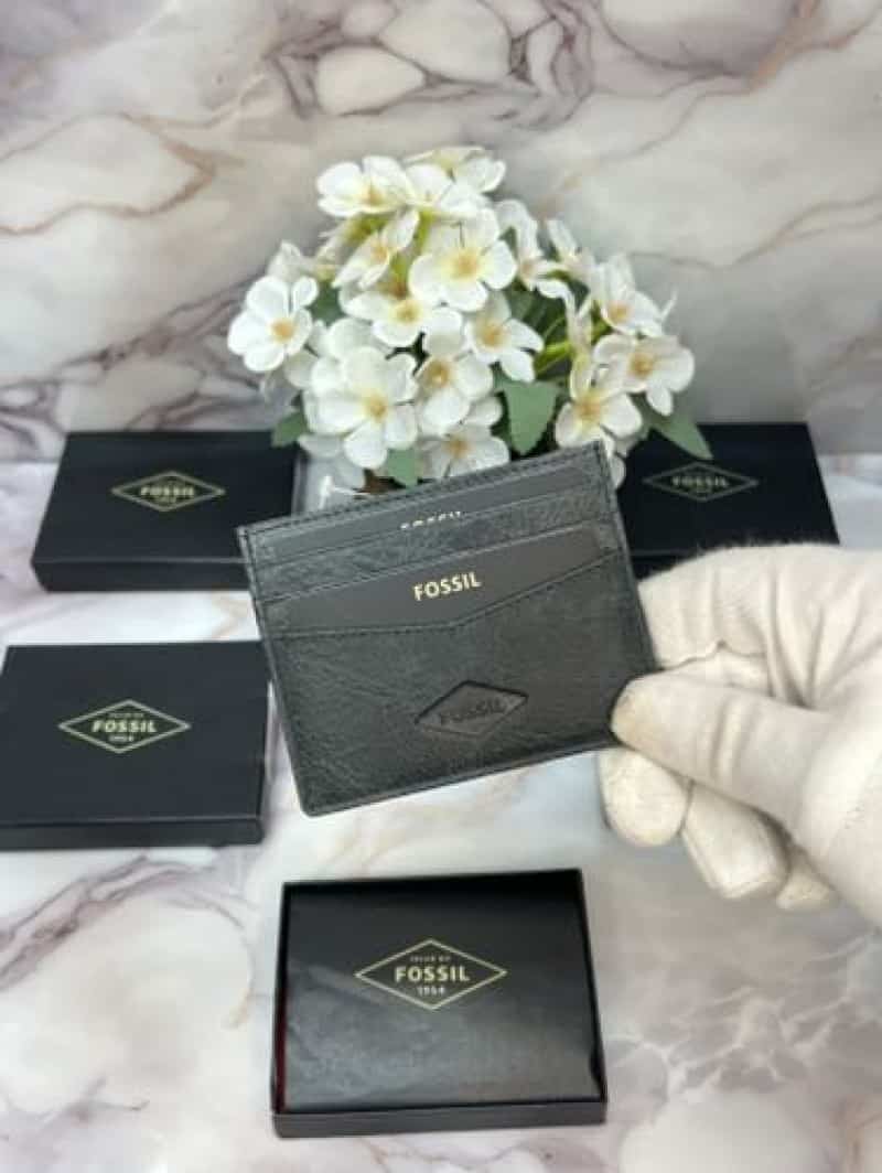FOSSIL PREMIUM QUALITY IMP CARD HOL F-101