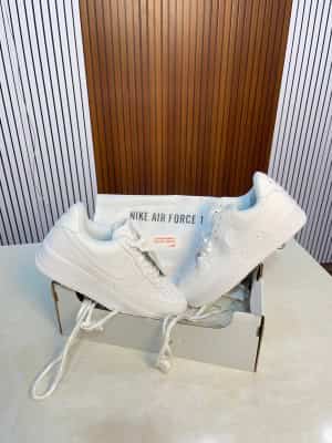 airforce womens pure white leather quality with dust bag