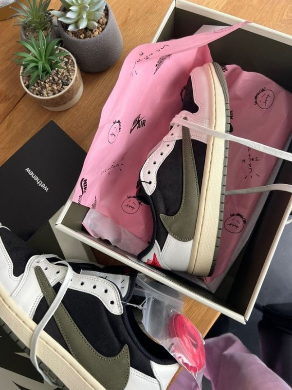Nike Air Jordan Retro 1 Low X Travis Scott OLIVE With Extra Laces And OG BOX (SEMI UA)