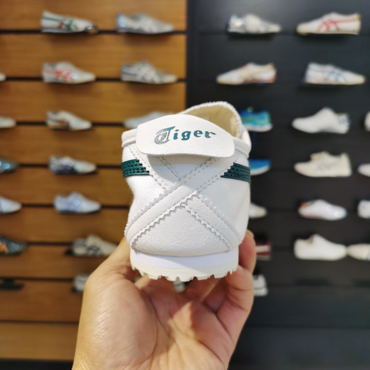 Onitsuka Tiger Mexico 66 Slip On White  Velvet Pine Sneakers for Men