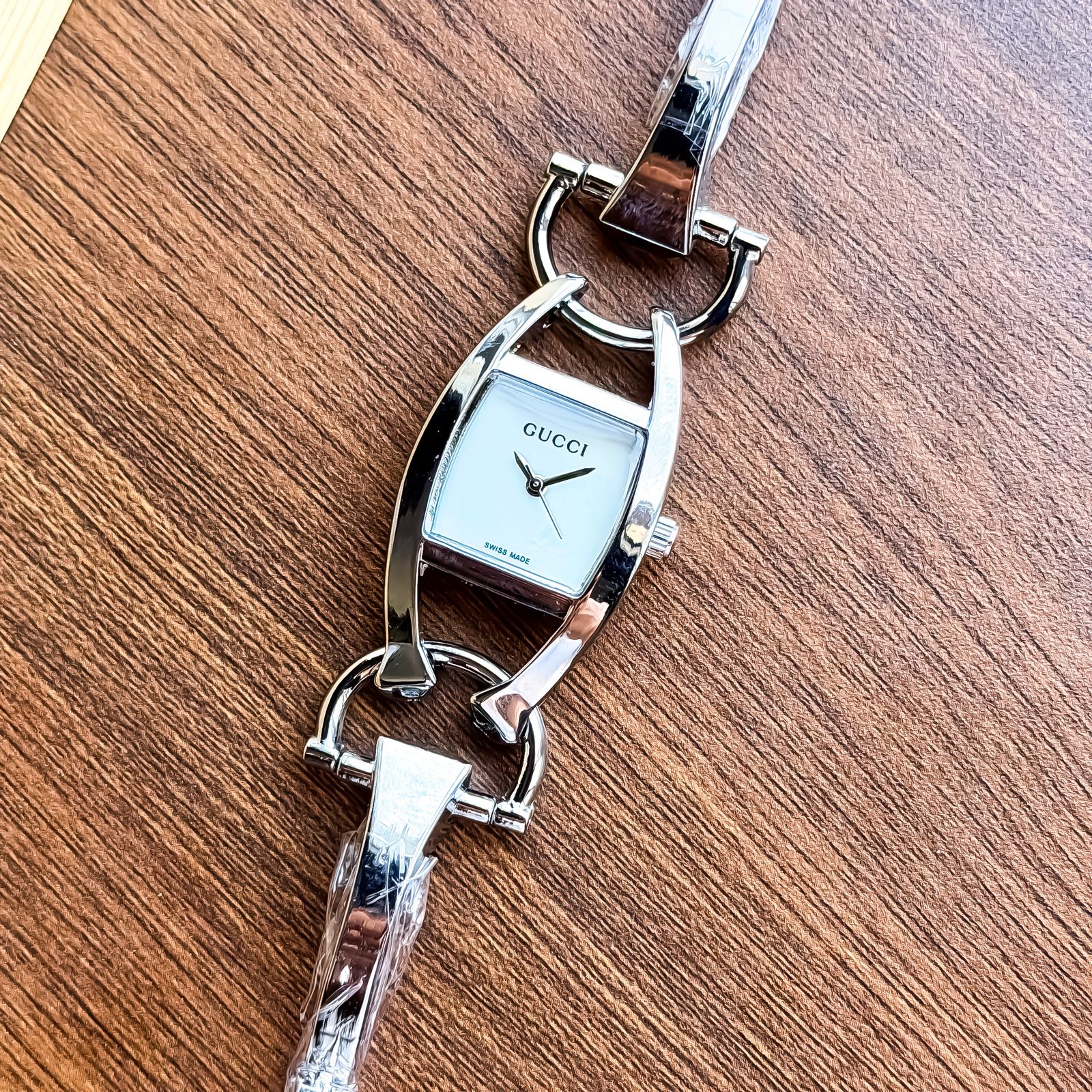GUCCI_LADIES_SILVER-WHITE
