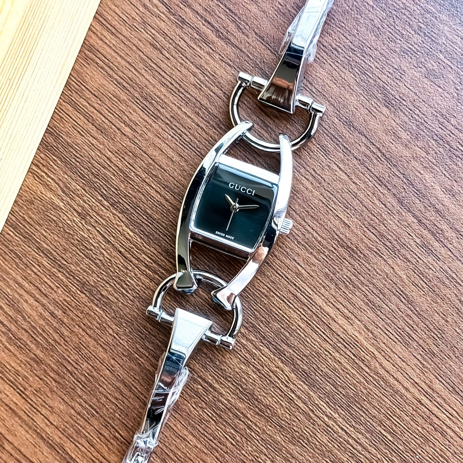 GUCCI_LADIES_SILVER-BLACK