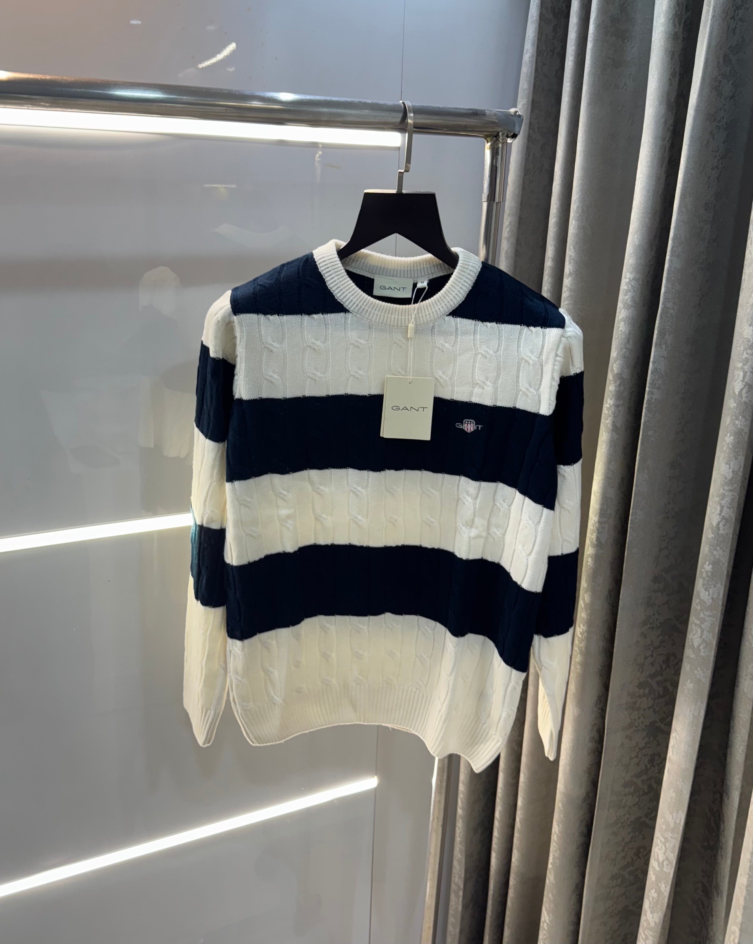 Gant Black Logo Work Imported Knitted Pull Over Secondary image