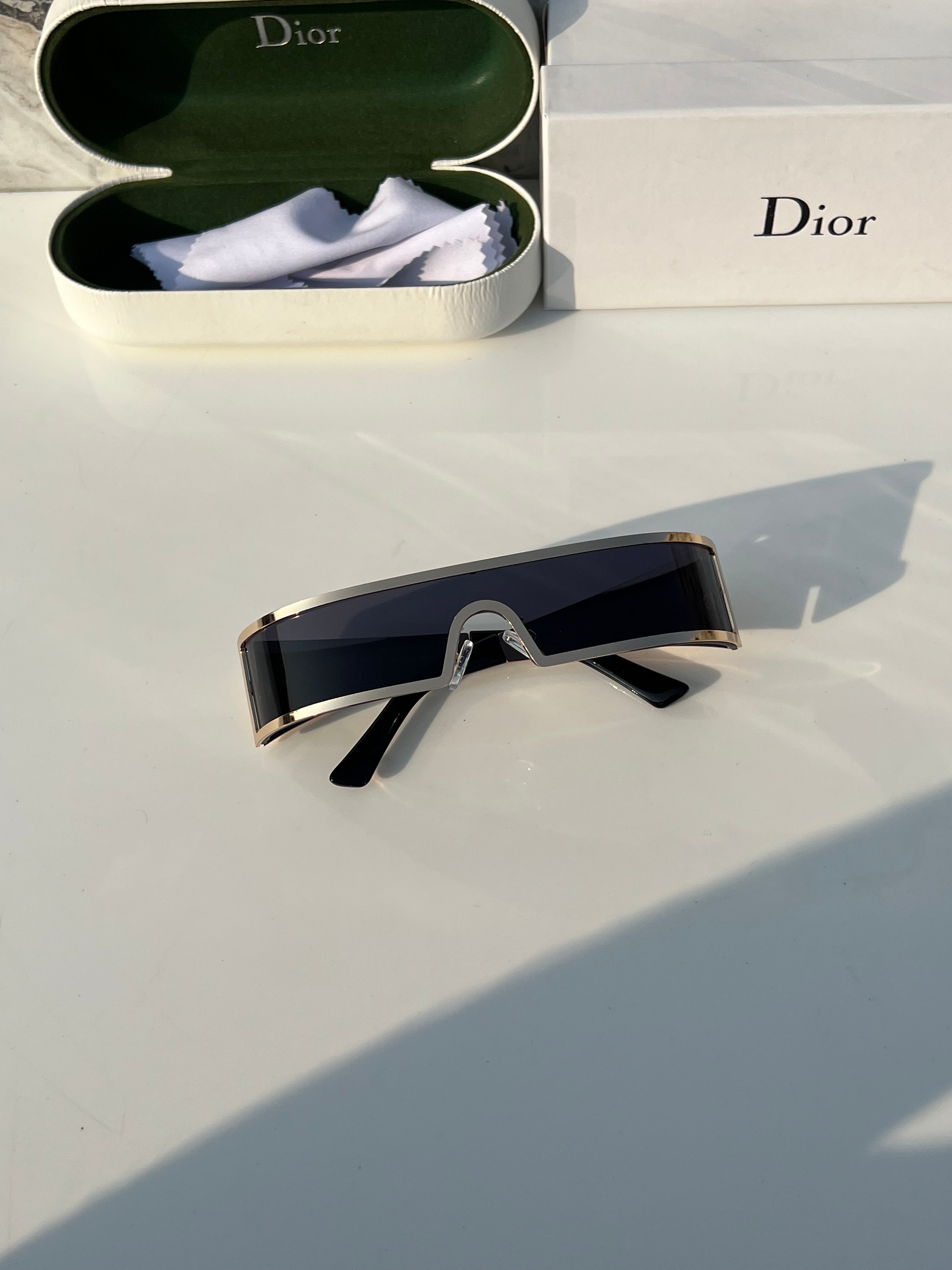 D!_Or_9094_gold_black