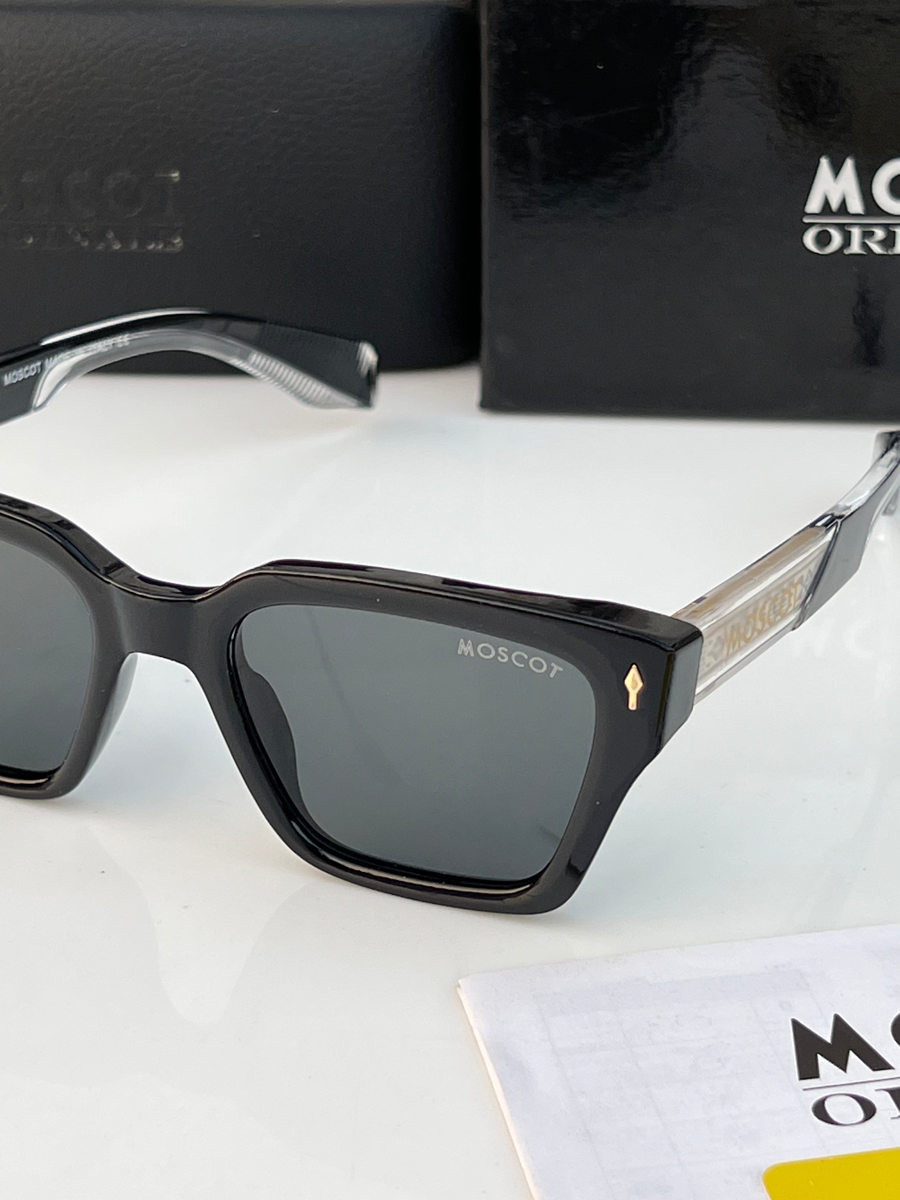 Moscot_60011_glossy_black Secondary image