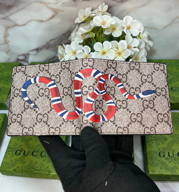 GUCCI SNAKE PREMIUM QUALITY IMPORTED WALLET WITH DUST BAG AND OG BOX