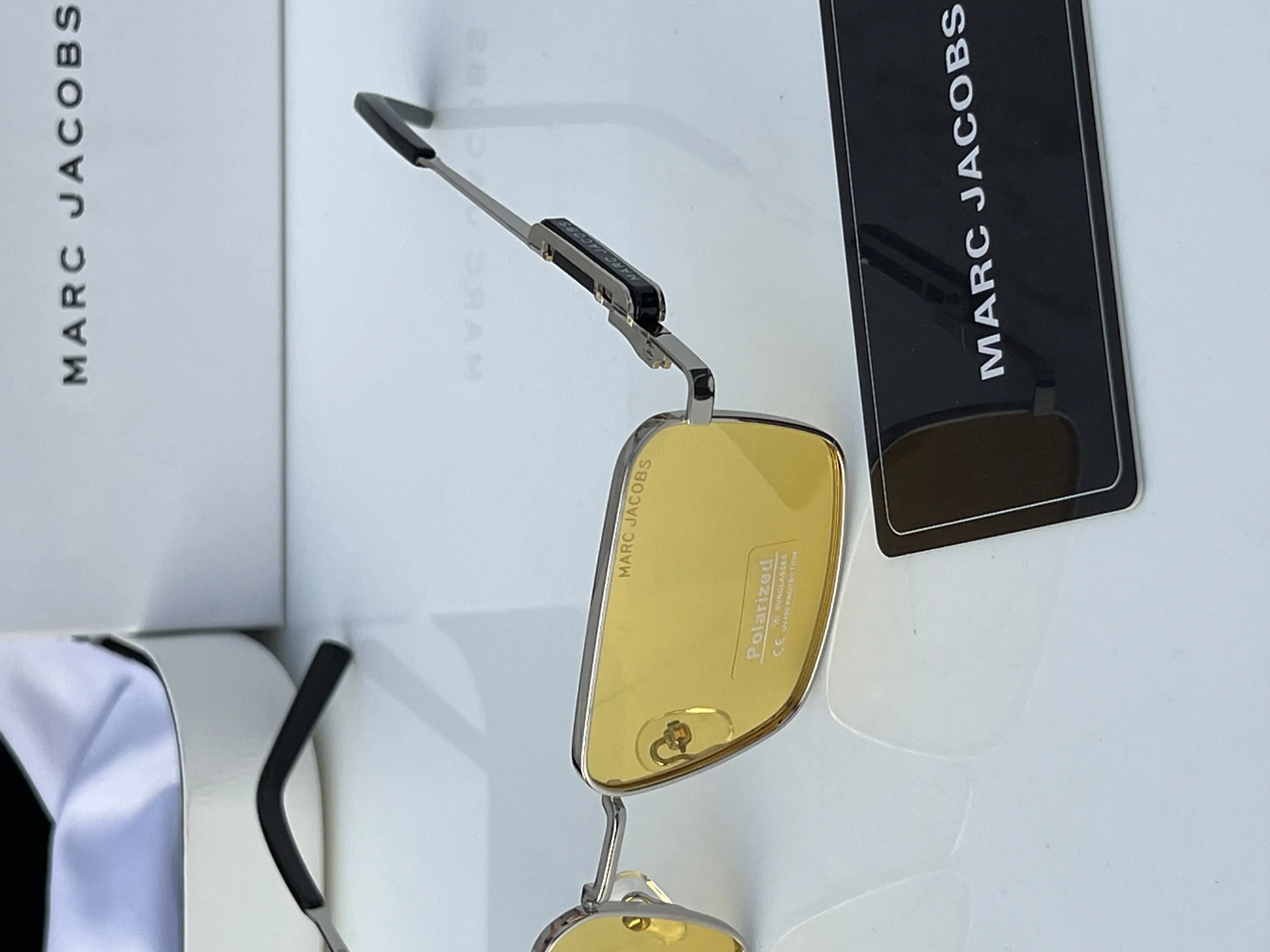 Marc_jacobs_1416_silver_yellow Secondary image