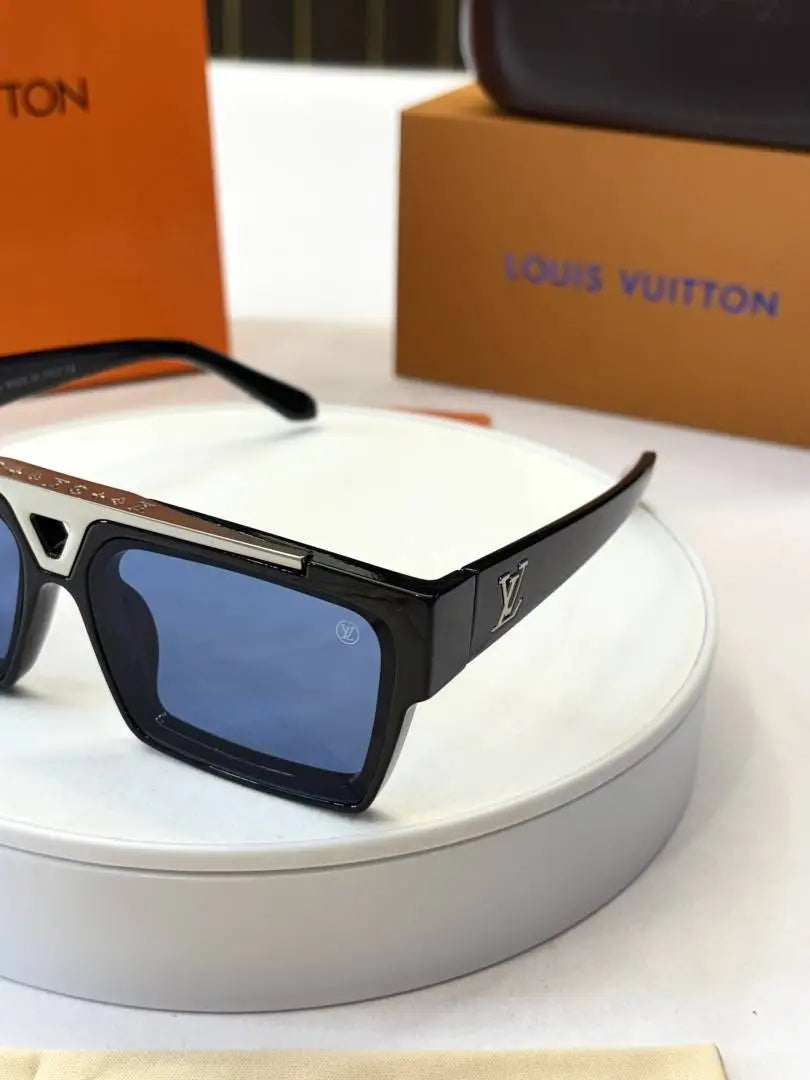_Louis_vuitton_1984_blk_blue
