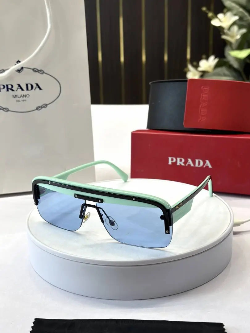 _Prada_13_aqua_