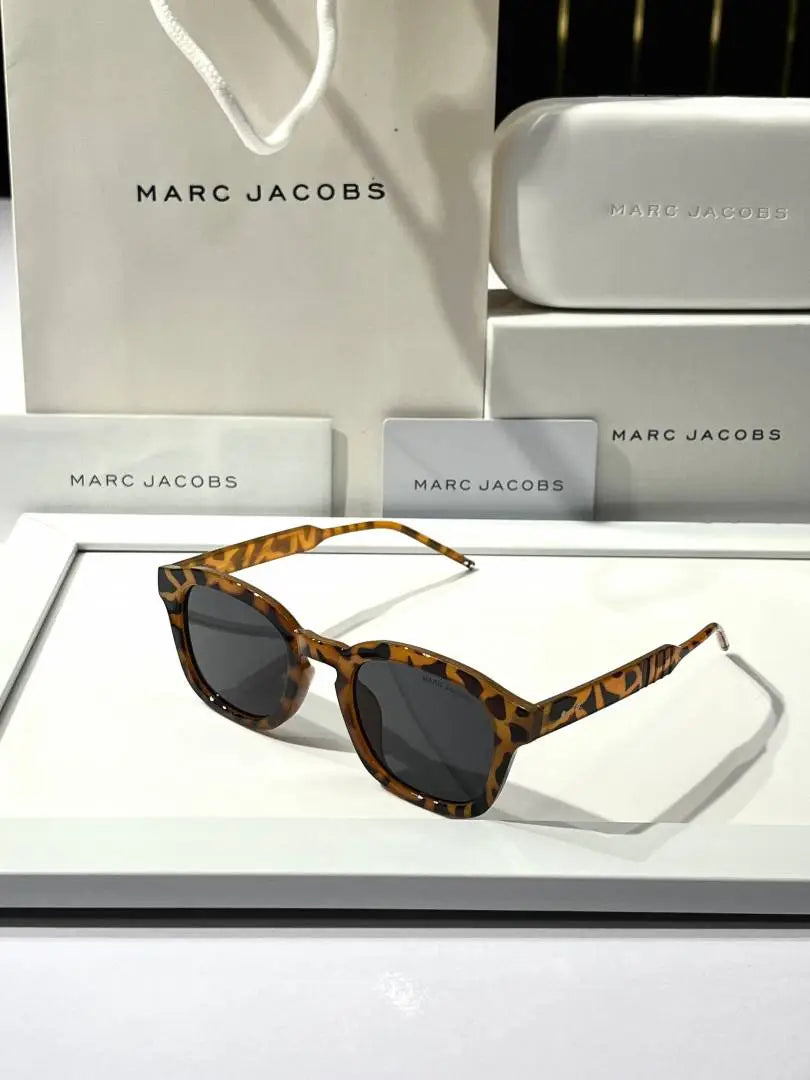 _Marc_jacobs_3317_