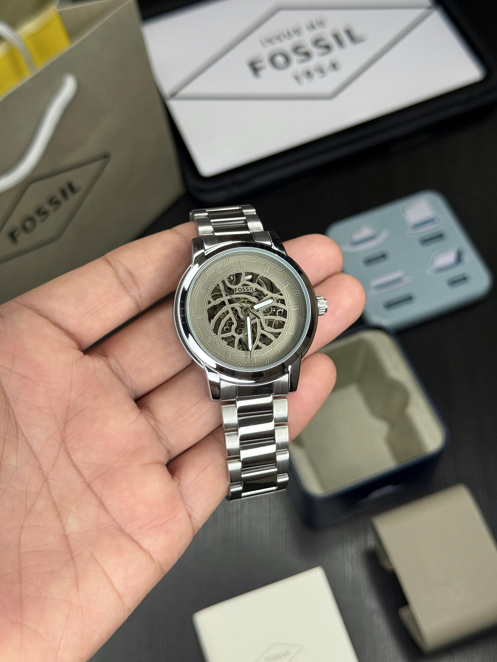FOSSIL_AUTO_GREY