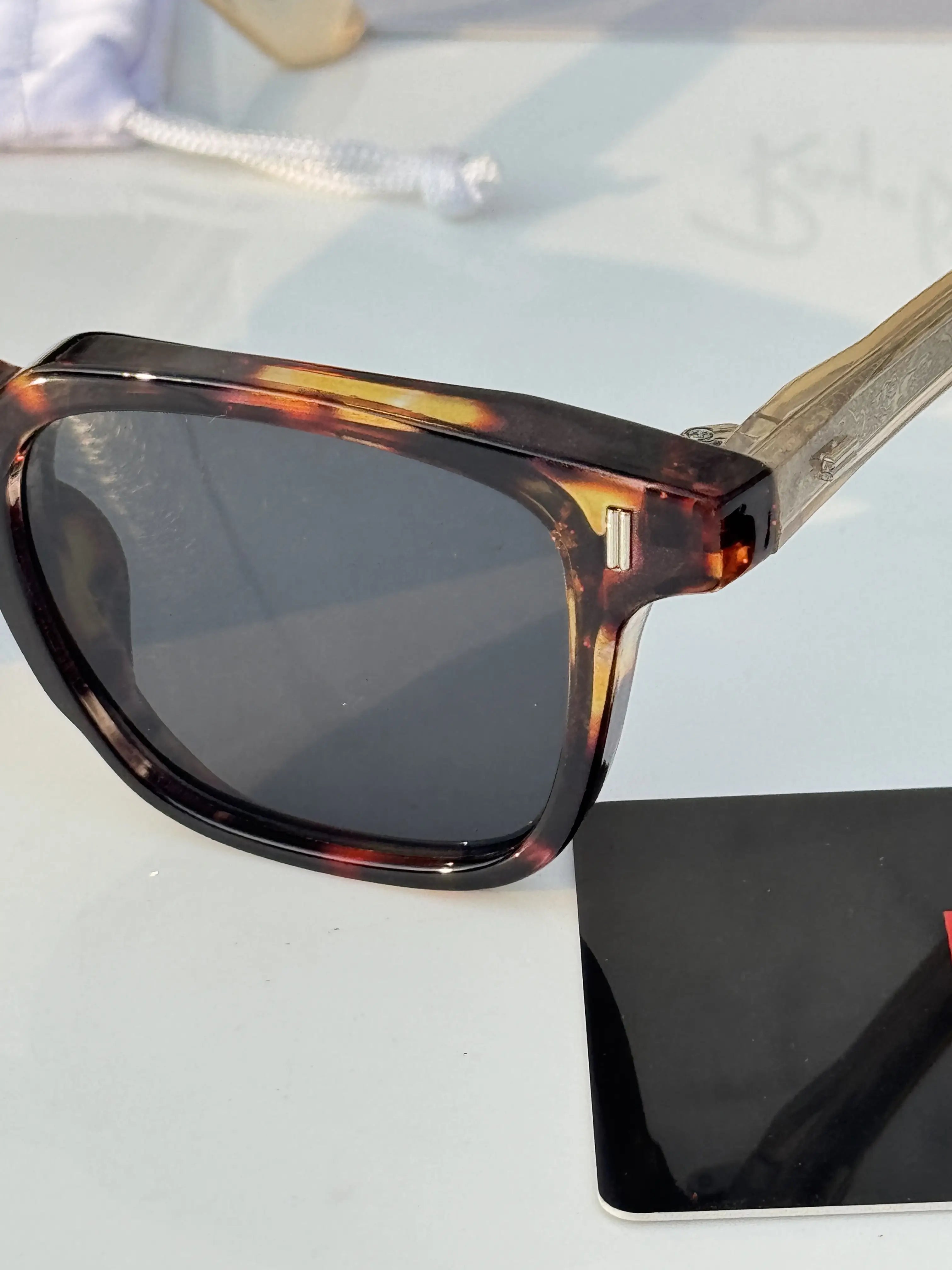 Rayban_1124_tiger_black Secondary image