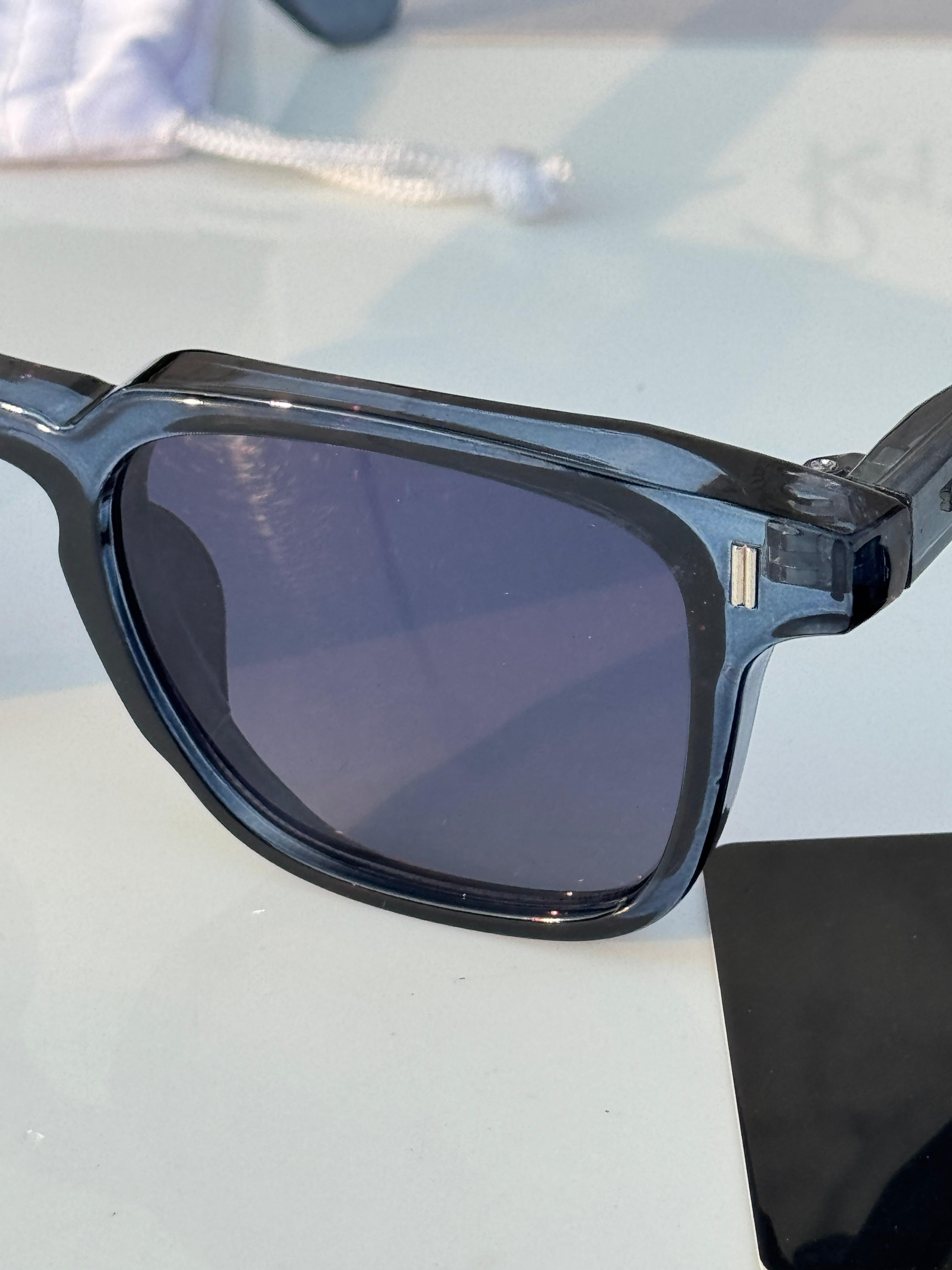 Rayban_1124_blue_shaded Secondary image