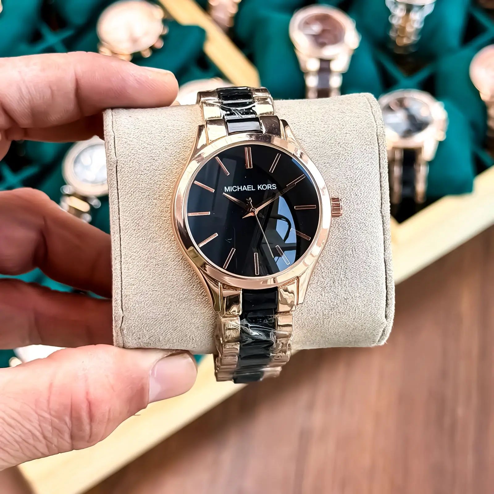 MICHAELKORS_LADIES_ROSE-BLACK Secondary image