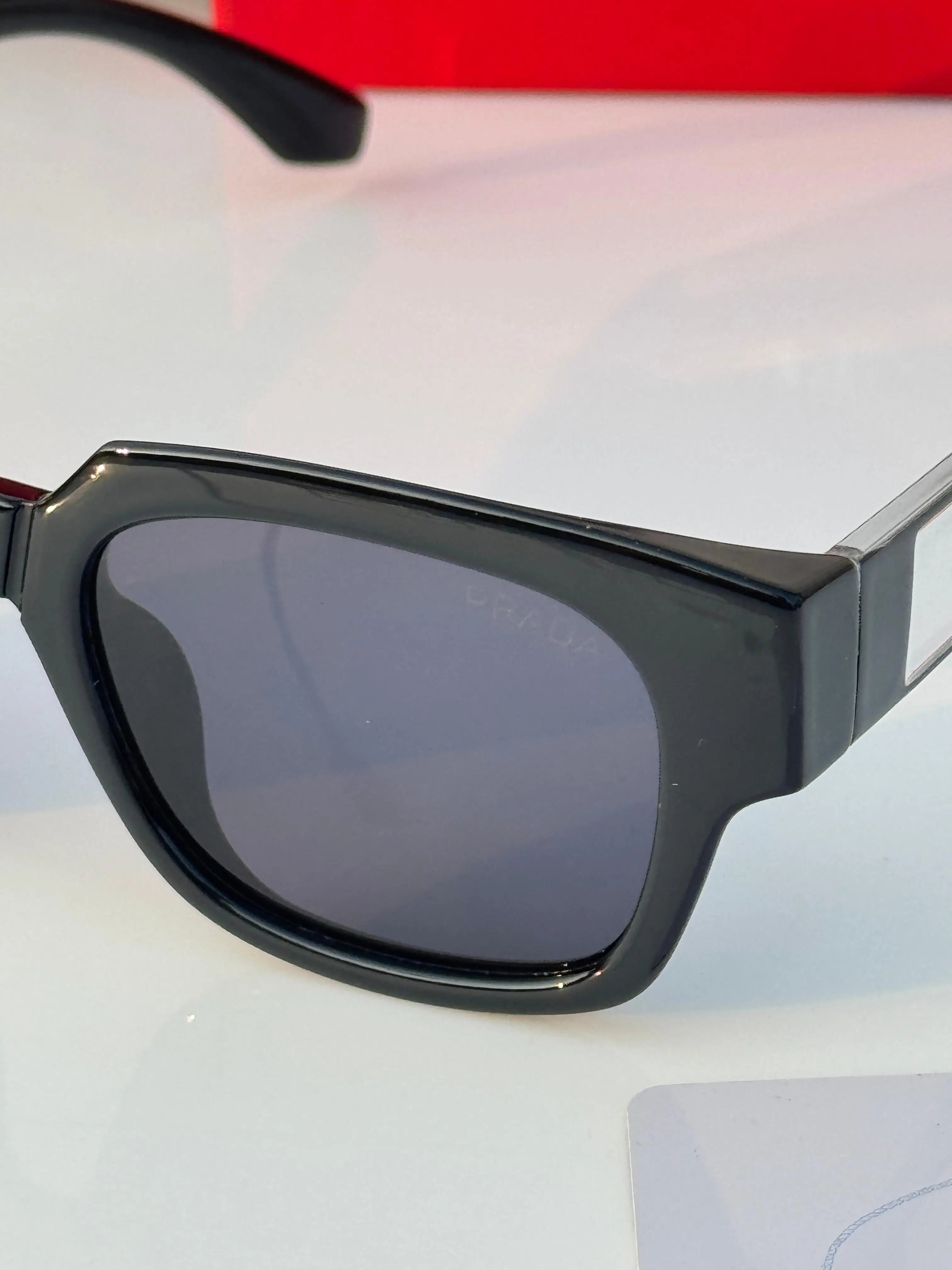 Prad_ 2330_black Secondary image