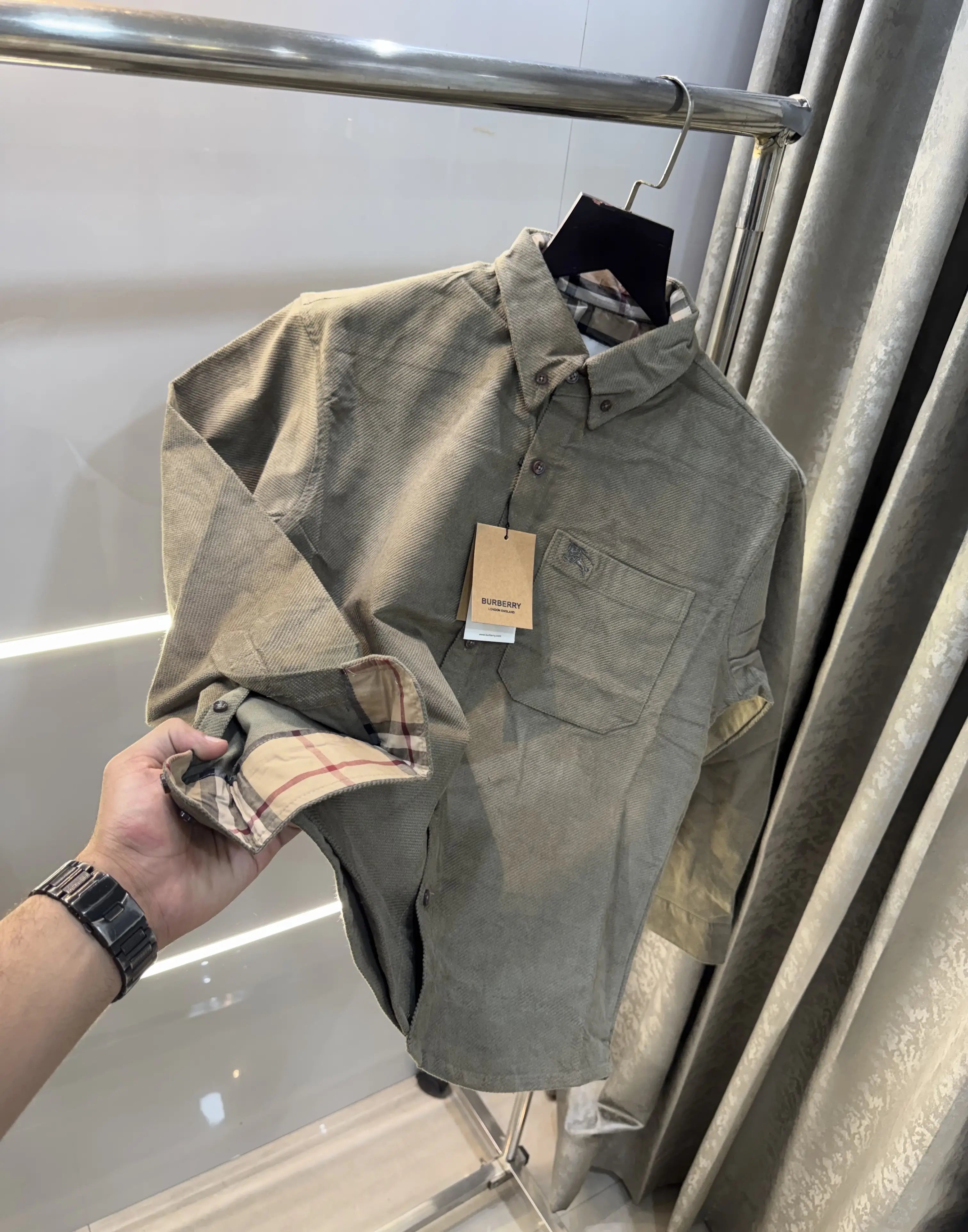 Burberr y Olive Classic Premium Cord Shirt Secondary image