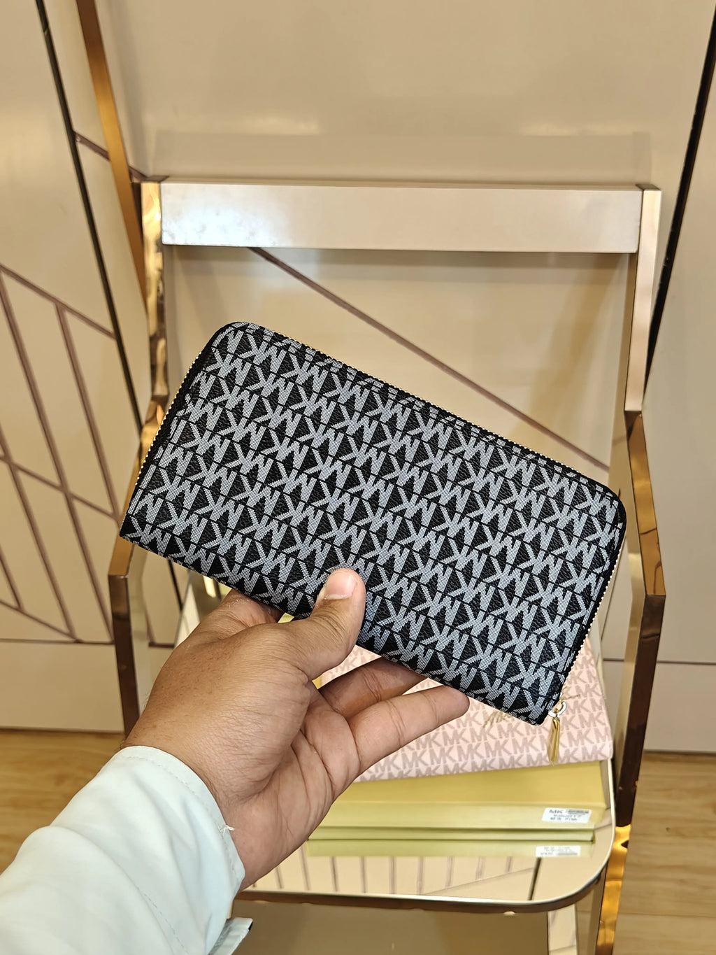 MK MICHAEL KORS PREMIUM QUALITY LONG WALLET WITH OVERALL MONOGRAM PRINT & OG BOX