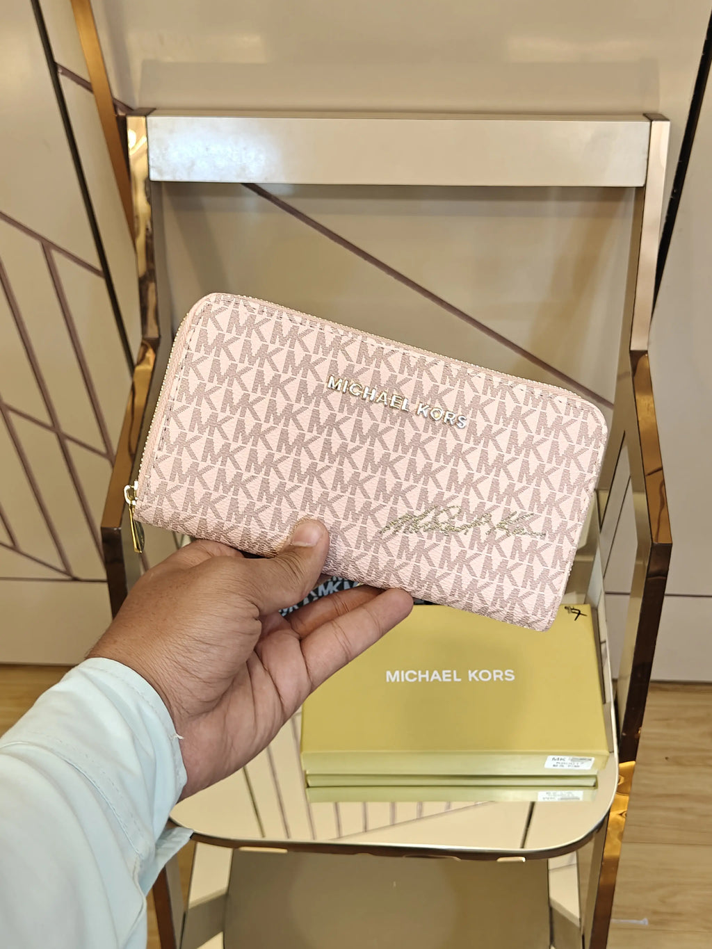 MK MICHAEL KORS PREMIUM QUALITY LONG WALLET WITH OVERALL MONOGRAM PRINT & OG BOX