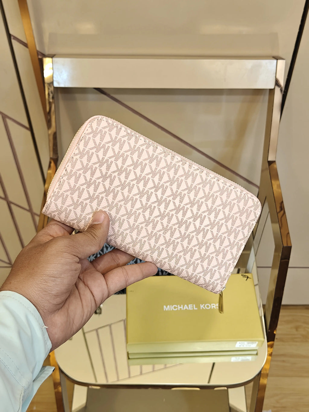 MK MICHAEL KORS PREMIUM QUALITY LONG WALLET WITH OVERALL MONOGRAM PRINT & OG BOX