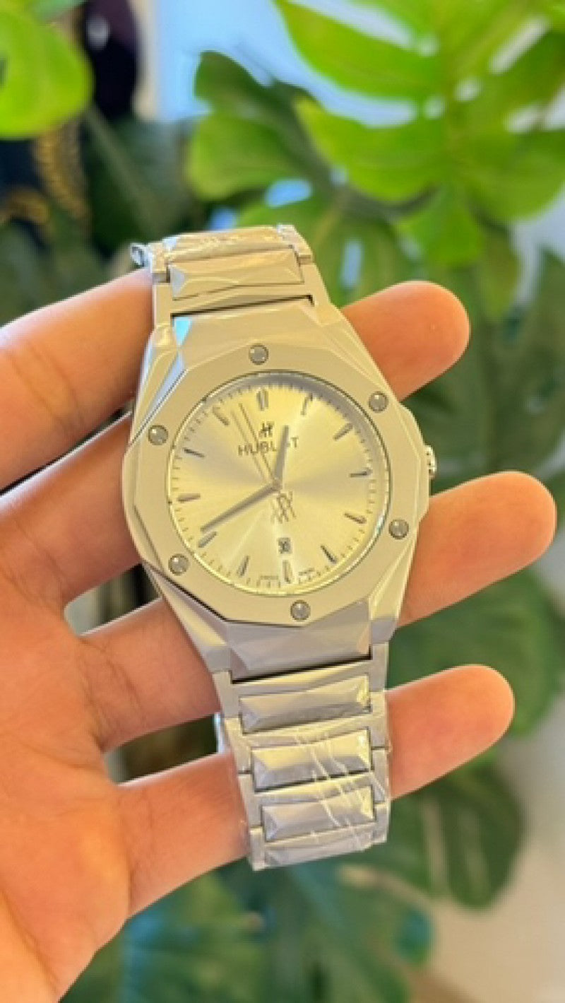 HUBLOT Big Bang diamond cut Secondary image