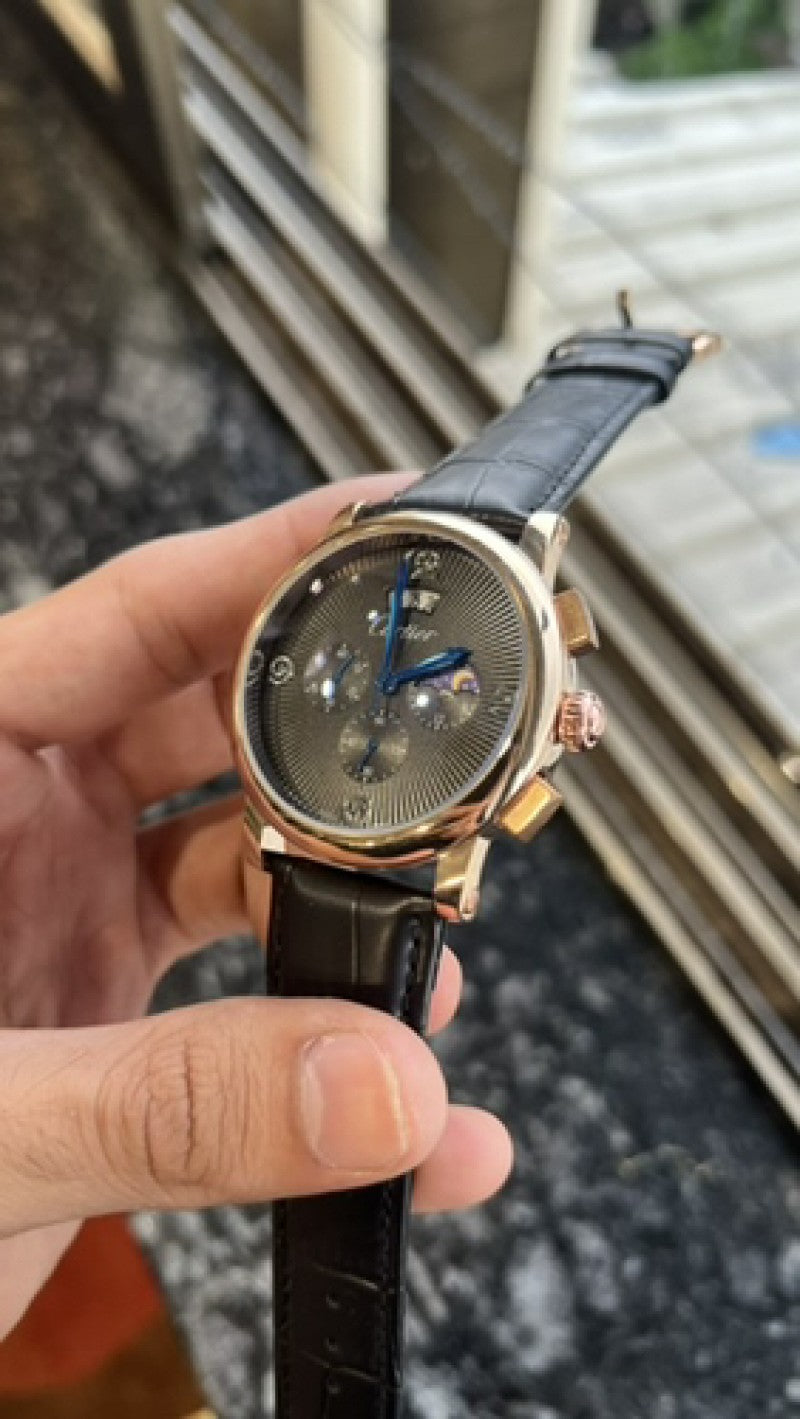 Cartier watch Secondary image