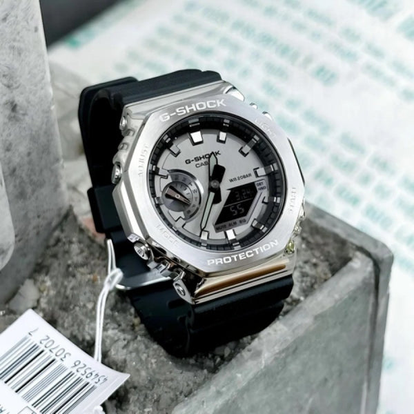 G shock GM 2100 metal