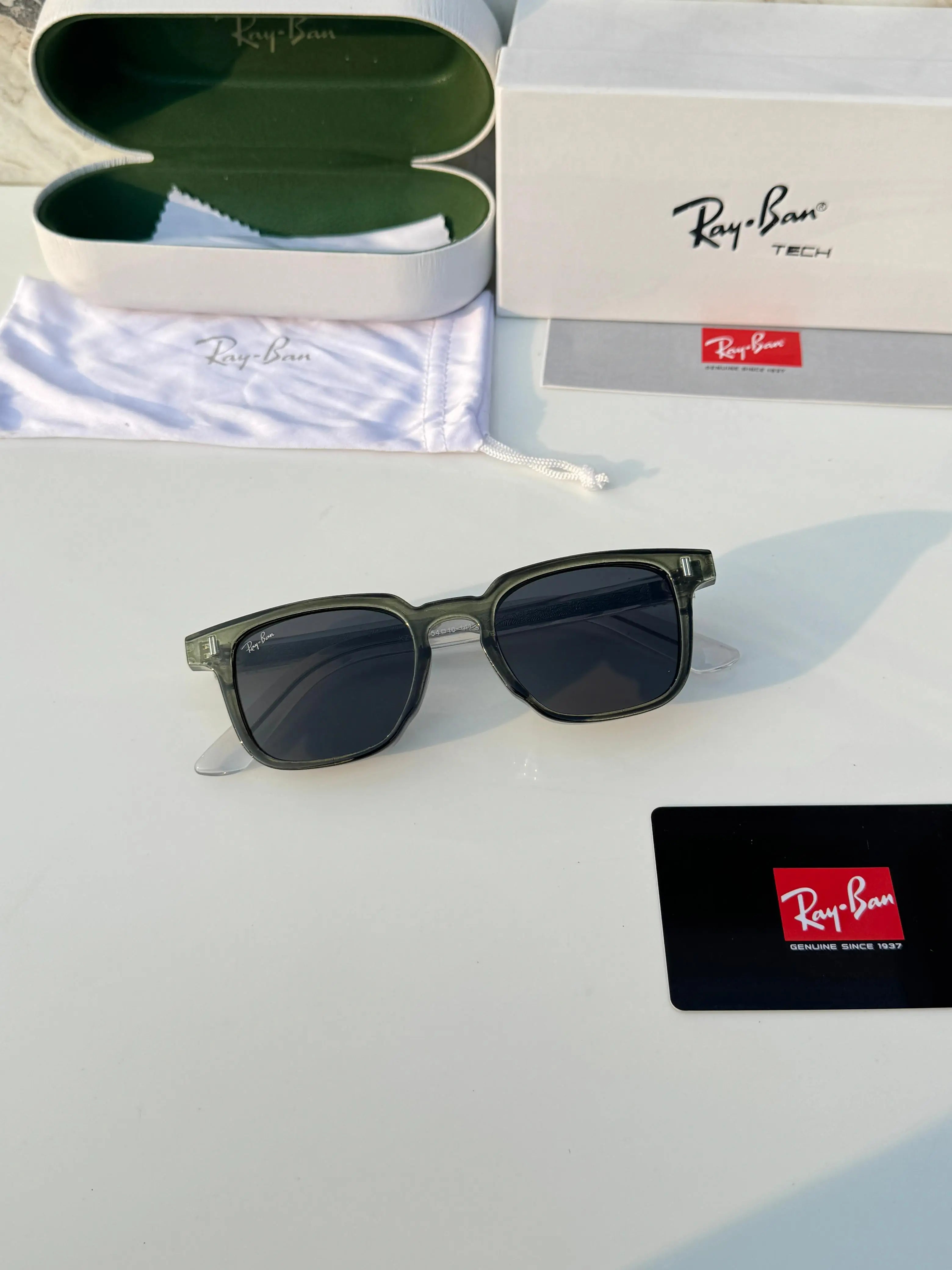 Rayban_1124_green Main image