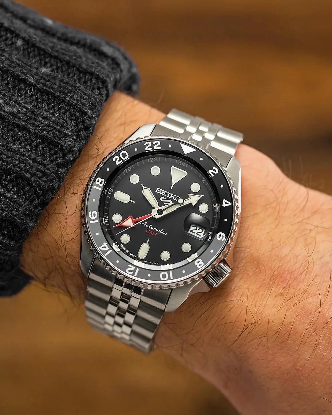 Seiko 5Sportz Gmt quartz Secondary image