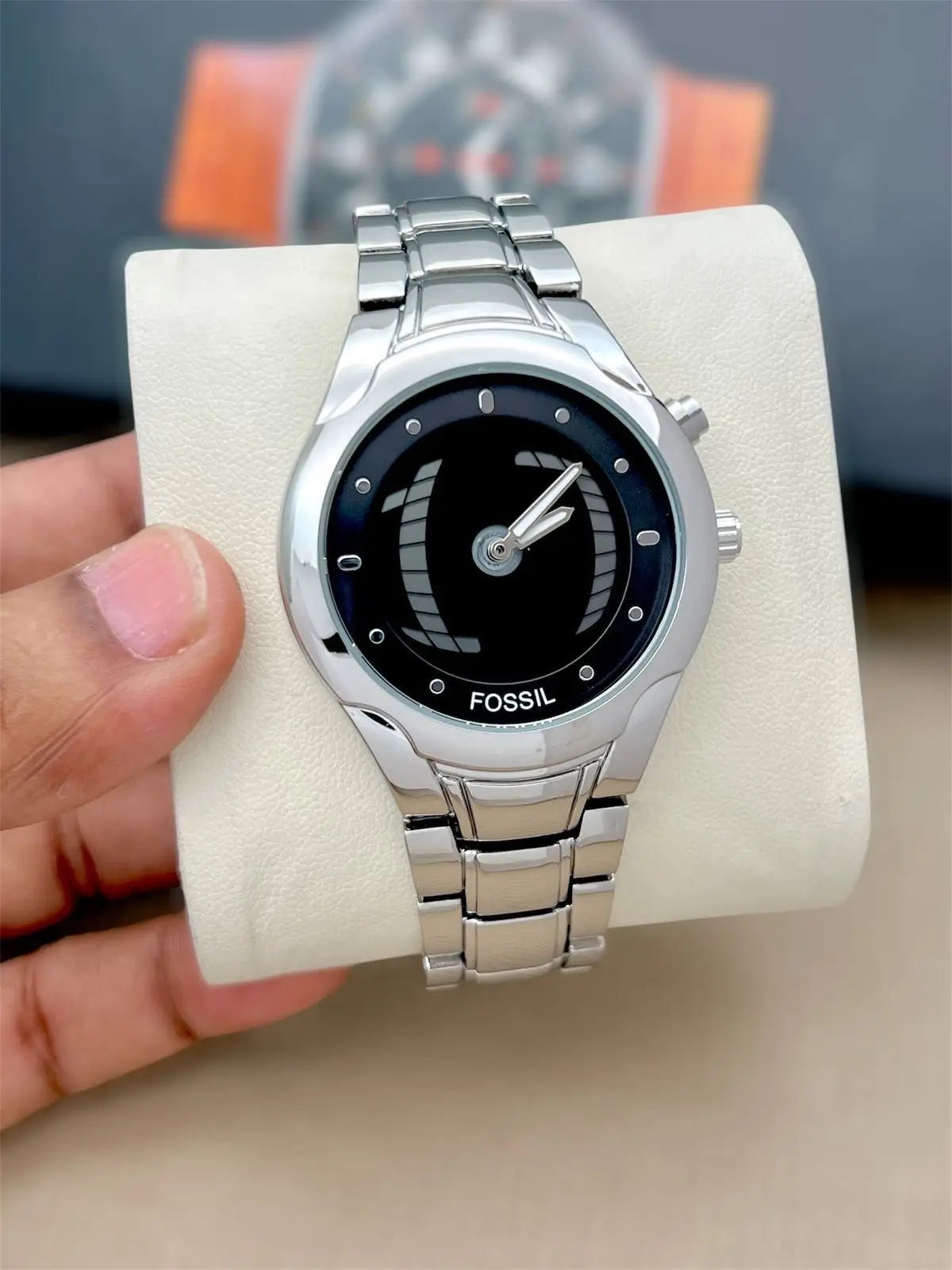 Fossil Big Tic Secondary image