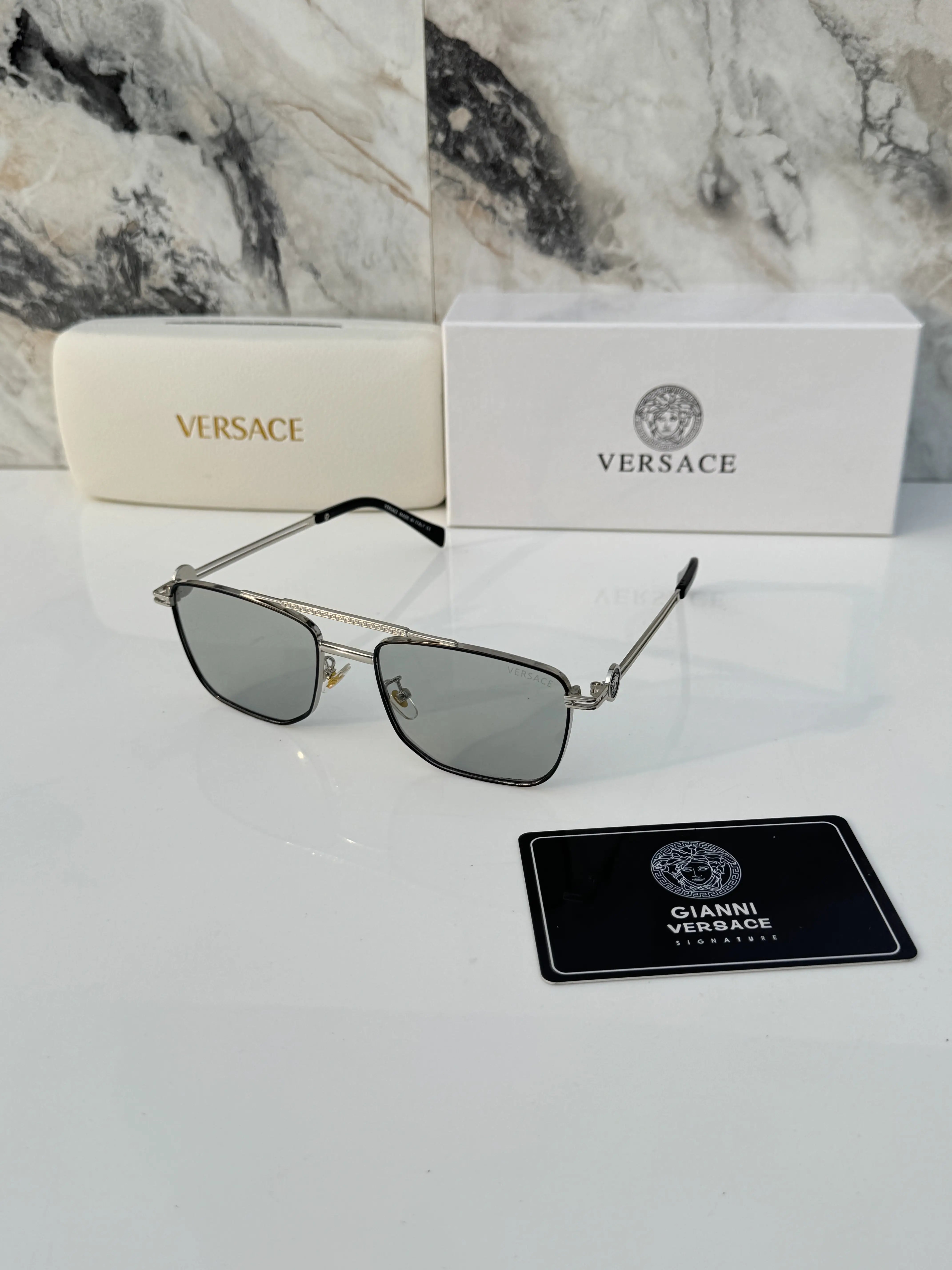 Versace_069_silver_black Secondary image
