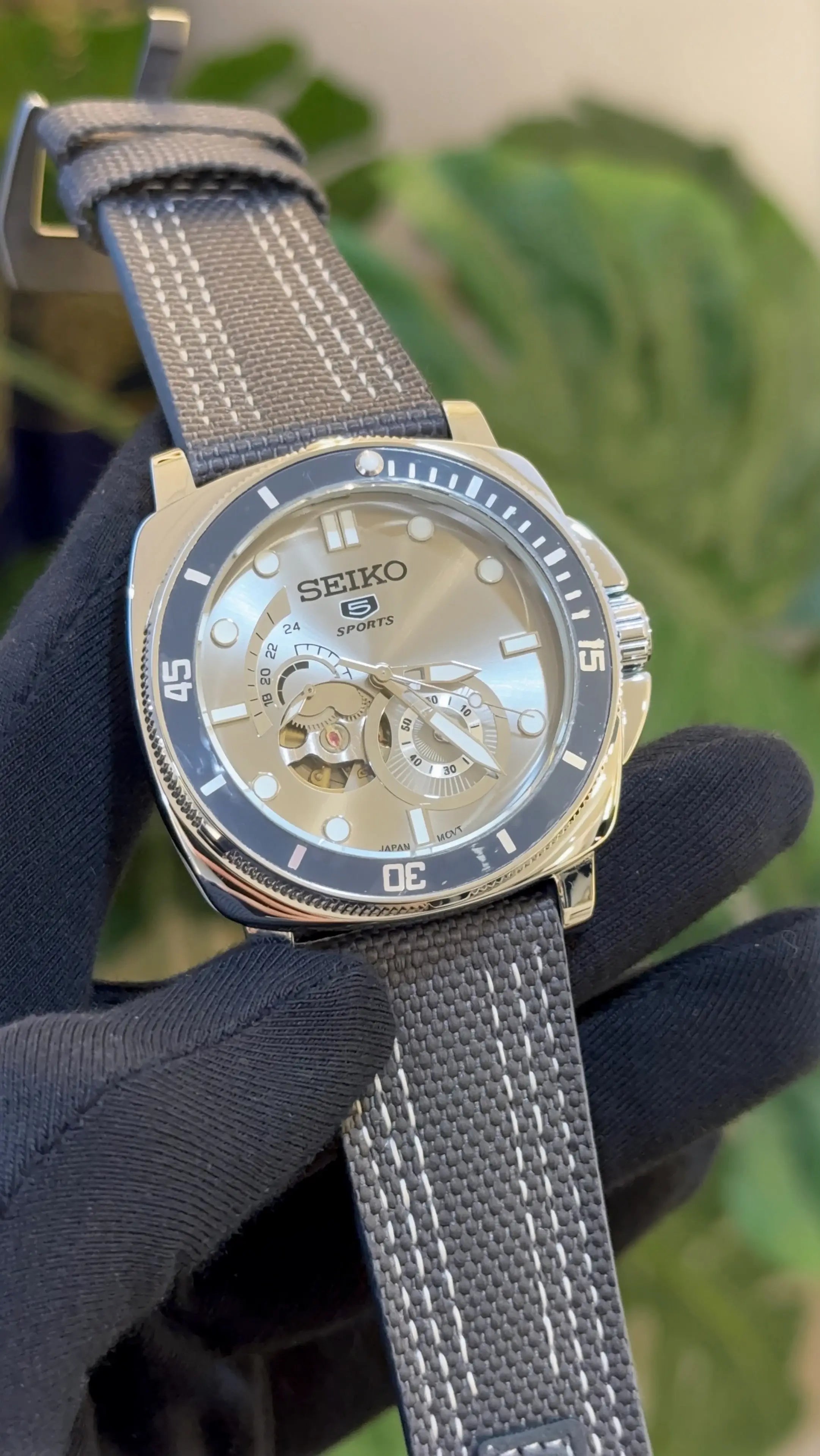 Seiko 5 Sportz Automatic Secondary image