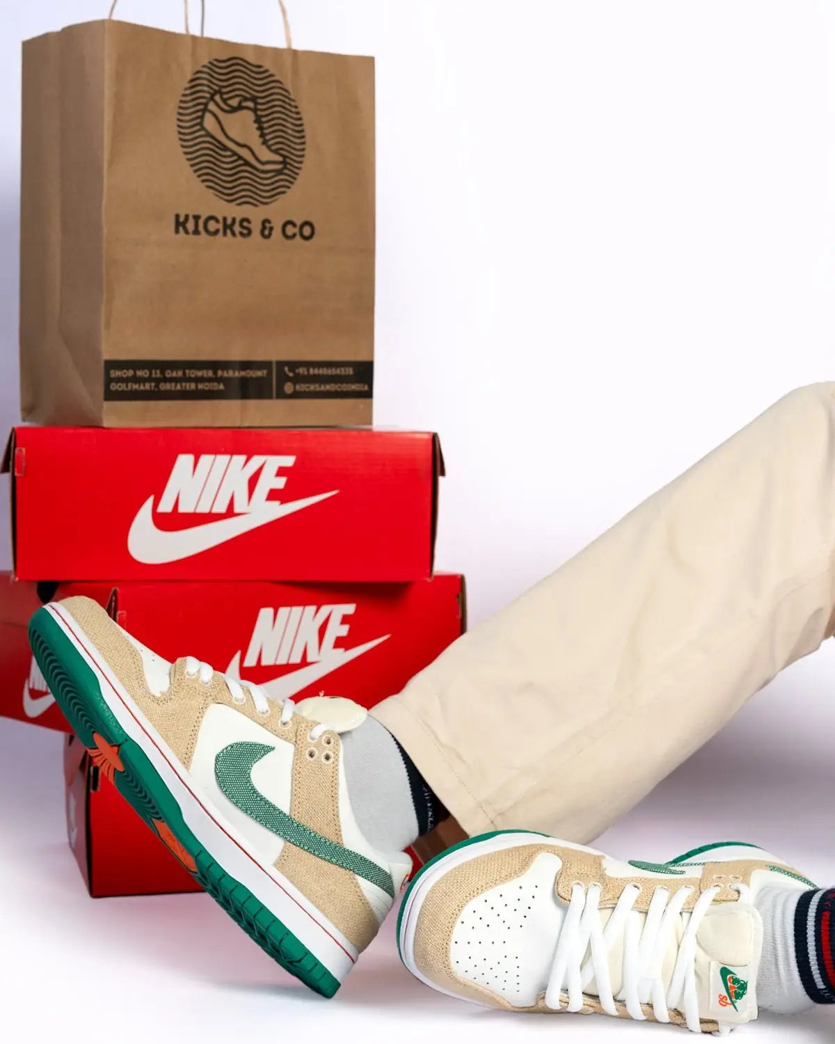 Nike the jerritos x sb dunk low